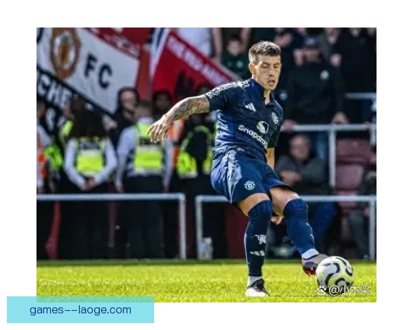 利桑德罗马丁内斯以强硬防守震慑对手展现全场统治力